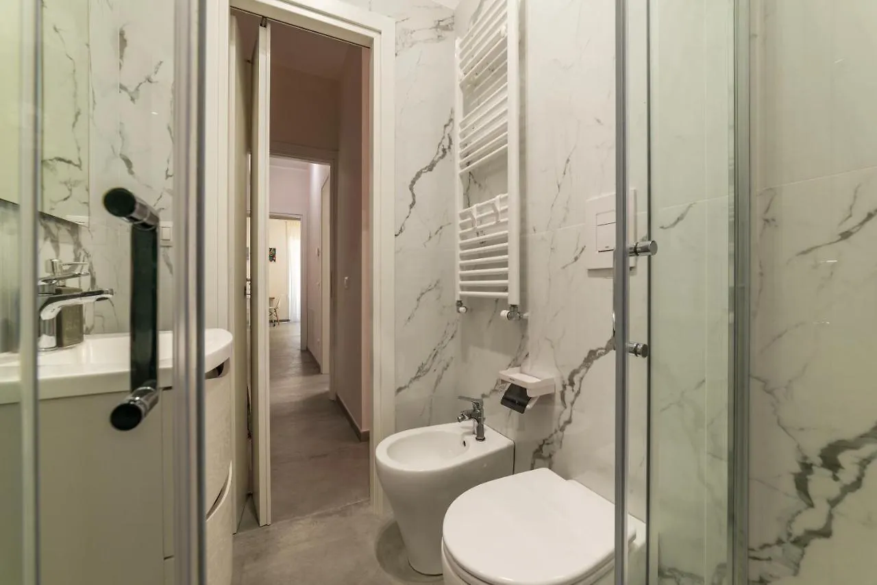 Eleonora Apartments Roma 0*,  Italia